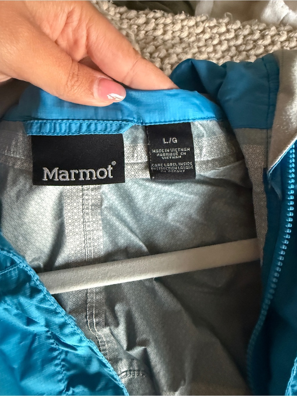 Marmot Women's Teal Blue Waterproof Shell Jacket - Picture 4 of 4